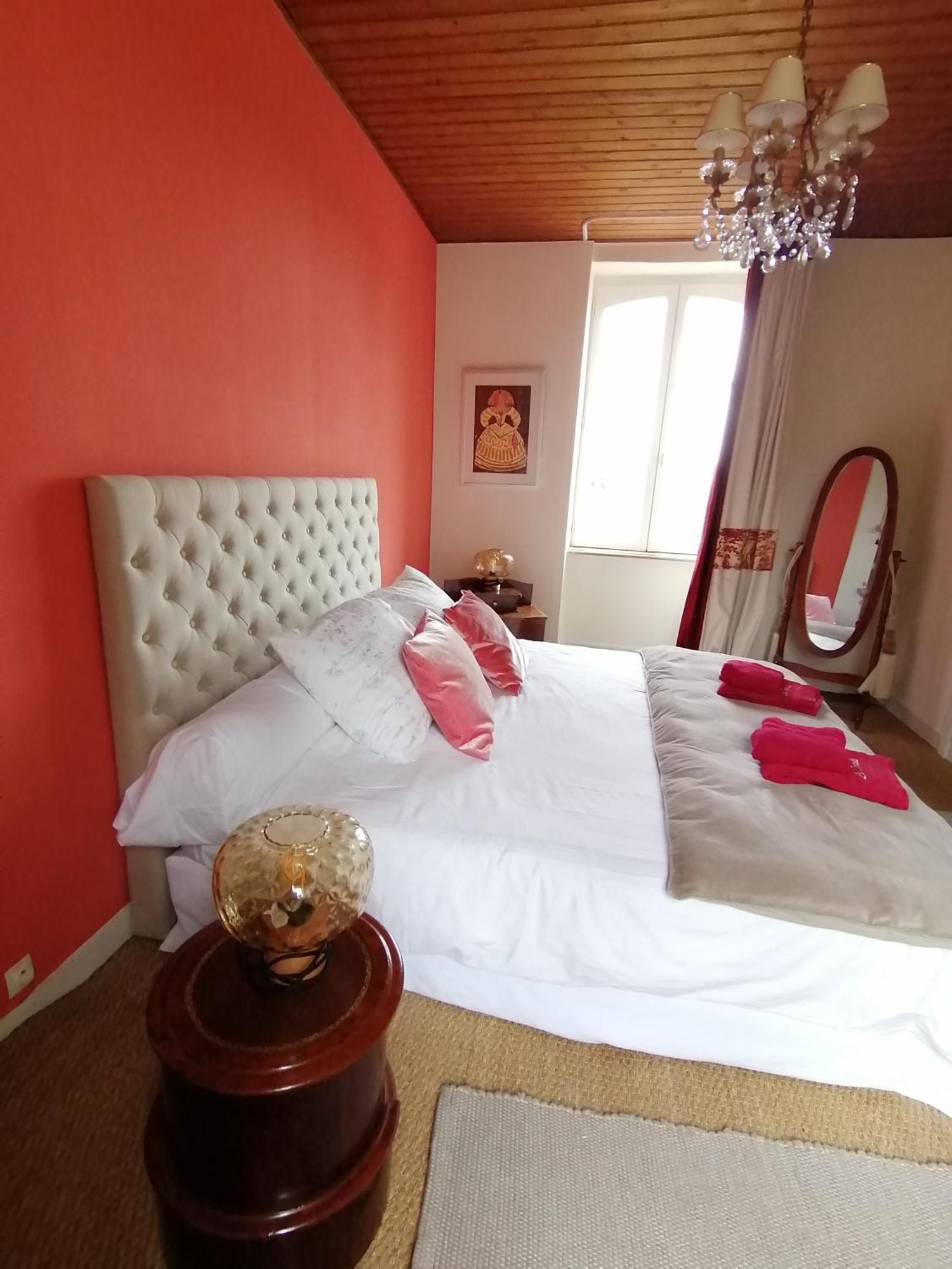 La Tocade Del Arte - Dinan Bed and Breakfast Lanvallay Værelse billede